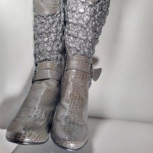 Whats Hot Womens Boots Size 11